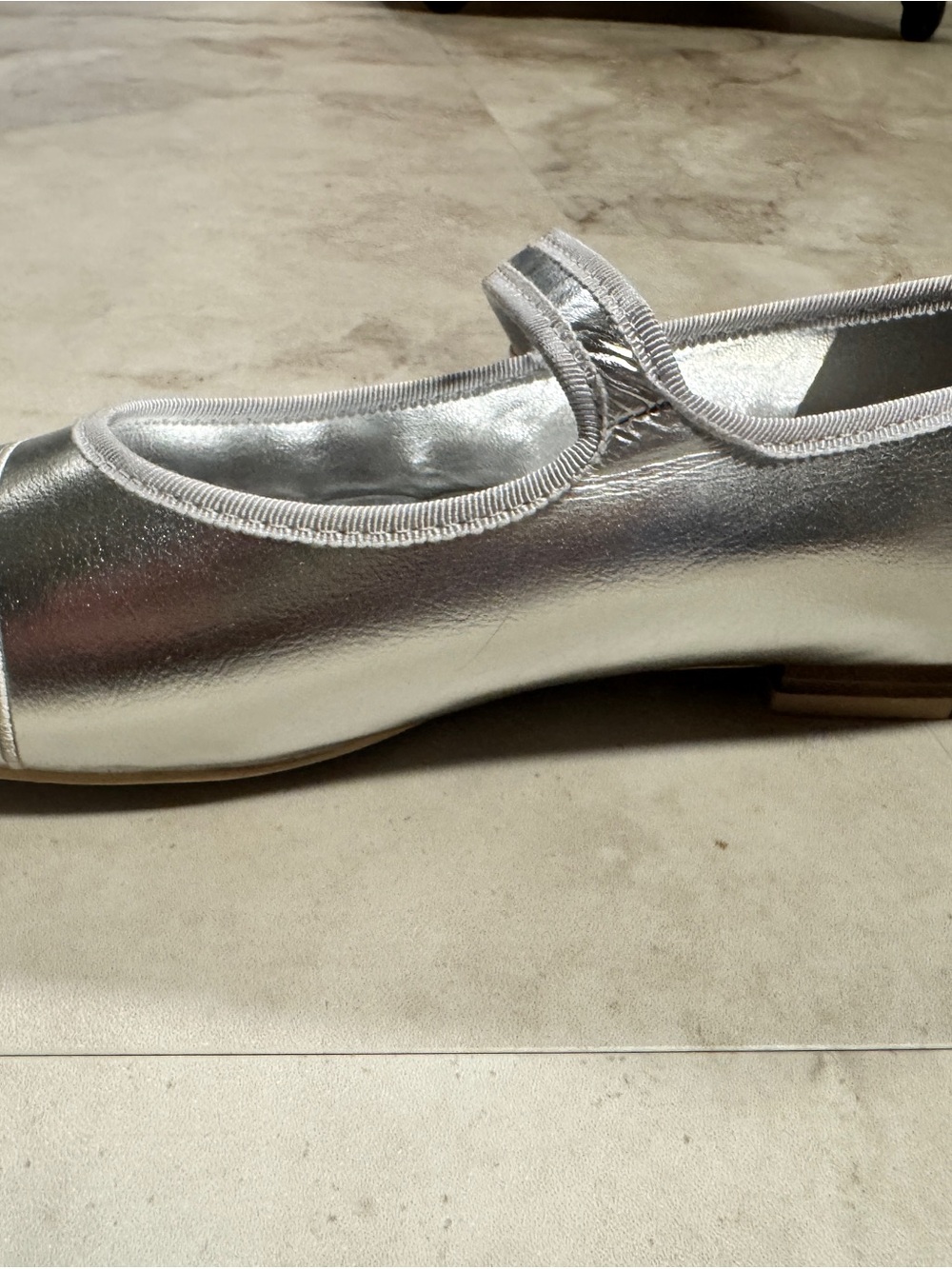 CHANEL Metallic/Silver Ballet Flats - Picture 4 of 4